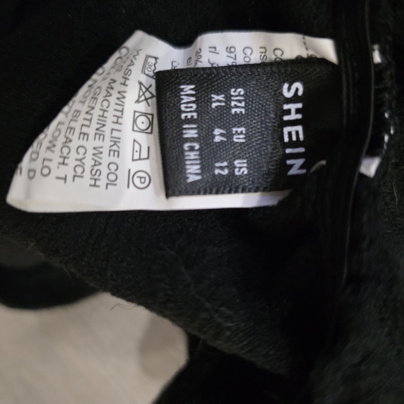 SHEIN Gray Ribbed Sleeveless Muscle Tee with Mandarin Collar - Picture 6 of 6